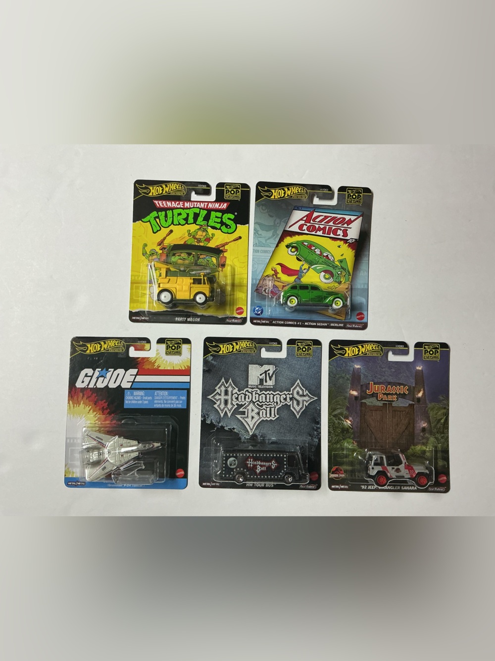 A lot of 5 HOT WHEELS ( READ DESCRIPTION)